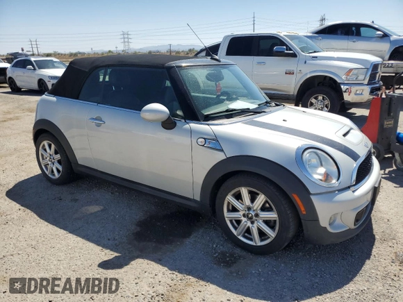 2011 MINI Convertible S with VIN WMWZP3C55BTX84489, listed as a Copart auction lot 57680375 with 86,313 mi miles and Clean title. Bid and sale history available at DreamBid. Image 4.