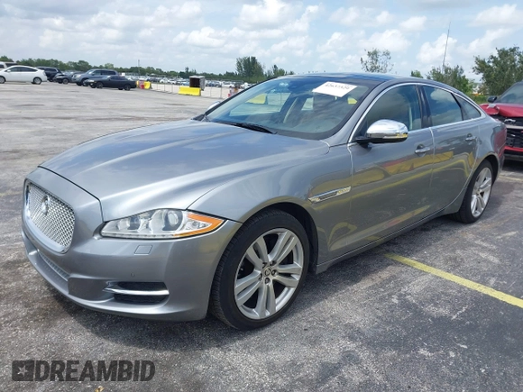 2013 Jaguar XJ with VIN SAJWJ1CD4D8V46305, listed as a IAAI auction lot 42637329 with 101,532 mi miles and . Bid and sale history available at DreamBid. Image 20.