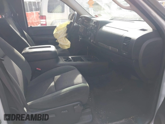2007 Chevrolet Silverado 1500 1LT with VIN 2GCEK19J671724422, listed as a IAAI auction lot 41277843 with 111,802 mi miles and . Bid and sale history available at DreamBid. Image 5.