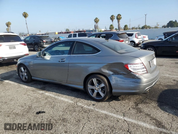 2012 Mercedes-Benz C 250 с VIN WDDGJ4HBXCF782520, выставлен на аукционе Copart как лот 64447245 с пробегом 99 742 миль миль и Списание • Salvage title. История ставок и продаж доступна на DreamBid. Изображение 2.