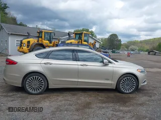 2017 Ford Fusion SE with VIN 3FA6P0PU6HR269331, listed as a IAAI auction lot 42116836 with 187,407 mi miles and . Bid and sale history available at carsss.com. Image 14.