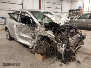2013 Kia Rio LX with VIN KNADM5A31D6274318, listed as a IAAI auction lot 40986091 with 182,000 mi miles. Bid and sale history available at carsss.com. Image 1.