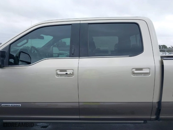 2017 Ford Super Duty F-250 SRW Lariat with VIN 1FT7W2BT2HED66296, listed as a IAAI auction lot 41515403 with 134,142 mi miles. Bid and sale history available at carsss.com. Image 14.