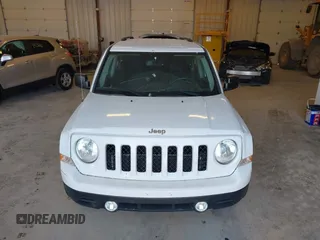2016 Jeep Patriot Sport z VIN 1C4NJPBA2GD529003, wystawiony jako IAAI lot #42127852 z przebiegiem 53 153 mil mil oraz . Historia ofert i sprzedaży dostępna na DreamBid. Obrazek 12.