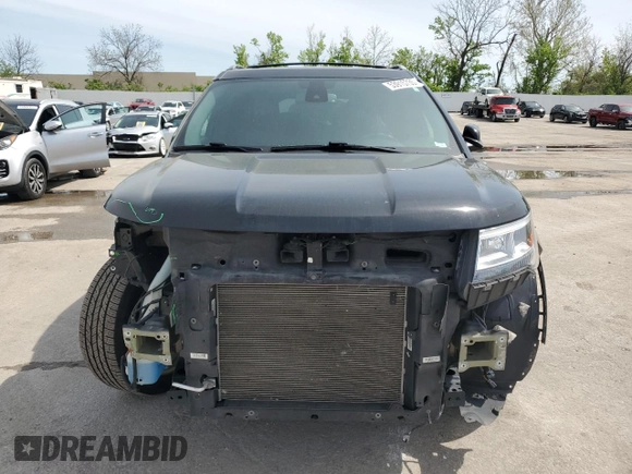 2018 Ford Explorer XLT z VIN 1FM5K7D88JGB97285, wystawiony jako Copart lot #53915735 z przebiegiem 116 397 mil mil oraz Czysty tytuł • Clean title. Historia ofert i sprzedaży dostępna na DreamBid. Obrazek 5.