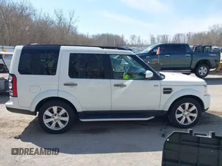 2016 Land Rover LR4 HSE with VIN SALAG2V6XGA778800, listed as a IAAI auction lot 42039649 with 126,486 mi miles and . Bid and sale history available at DreamBid. Image 13.