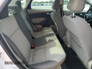 2012 Ford Focus SE z VIN 1FAHP3F2XCL310660, wystawiony jako Copart lot #60217625 z przebiegiem 208 807 mil mil oraz Szkoda całkowita • Salvage title. Historia ofert i sprzedaży dostępna na DreamBid. Obrazek 10.