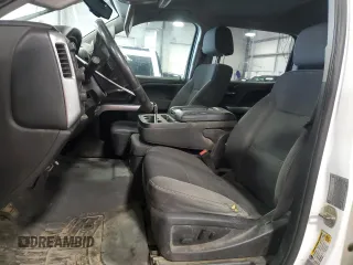 2015 Chevrolet Silverado 3500HD LT z VIN 1GC4KZC86FF132817, wystawiony jako Copart lot #56493565 z przebiegiem 288 917 mil mil oraz Szkody całkowita. Historia ofert i sprzedaży dostępna na DreamBid. Obrazek 7.