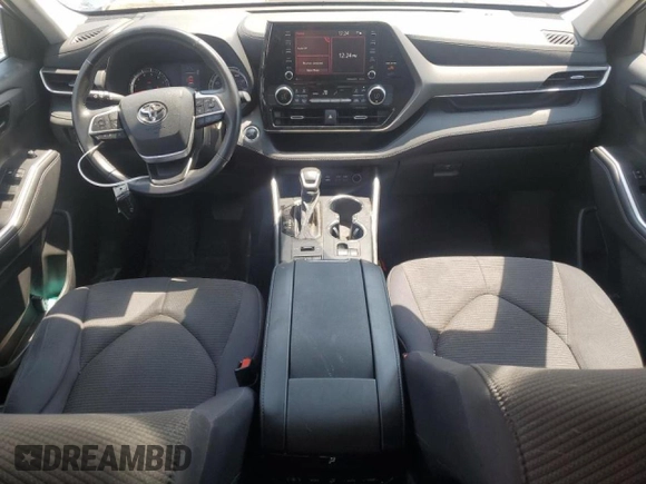 2022 Toyota Highlander LE with VIN 5TDBZRBH3NS175711, listed as a Copart auction lot 58722515 with 43,970 mi miles and Clean title. Bid and sale history available at DreamBid. Image 8.