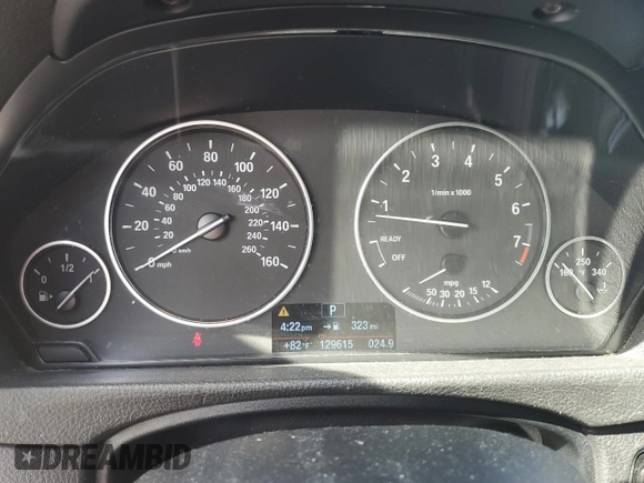 2015 BMW 3 Series 328i xDrive с VIN WBA3B5G50FNS15604, выставлен на аукционе Copart как лот 56861715 с пробегом 129 615 миль миль и Списание • Salvage title. История ставок и продаж доступна на DreamBid. Изображение 9.