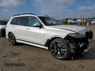 2022 BMW X7 xDrive40i with VIN 5UXCW2C03N9J24350, listed as a Copart auction lot 46865515 with 28,499 mi miles and Salvage Title. Bid and sale history available at carsss.com. Image 4.