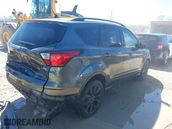 2019 Ford Escape SE with VIN 1FMCU0GD3KUB57331, listed as a IAAI auction lot 41701265 with 101,803 mi miles. Bid and sale history available at carsss.com. Image 4.