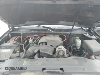 2010 Chevrolet Suburban LS with VIN 1GNUKHE37AR202562, listed as a Copart auction lot 47795755 with 445,593 mi miles and Clean title. Bid and sale history available at DreamBid. Image 12.