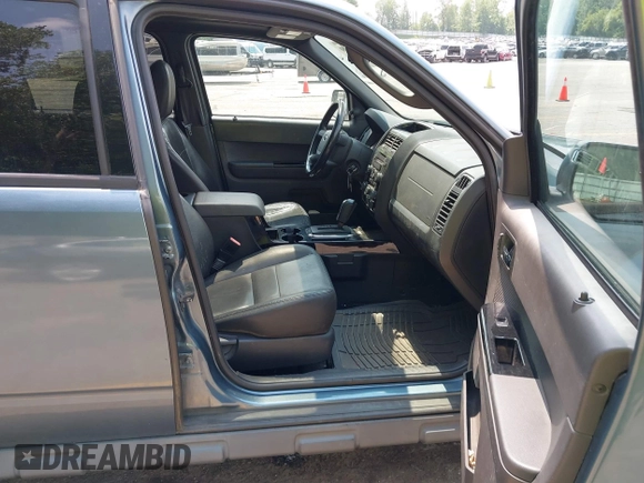 2012 Ford Escape Limited с VIN 1FMCU9EG7CKB01925, выставлен на аукционе IAAI как лот 42468280 с пробегом 275 034 миль миль и . История ставок и продаж доступна на DreamBid. Изображение 5.
