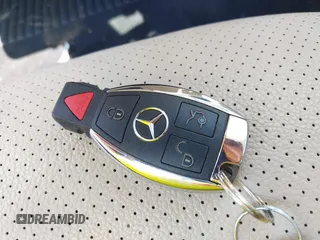 2018 Mercedes-Benz C 300 z VIN WDDWF4JB1JR420773, wystawiony jako IAAI lot #42381686 z przebiegiem Nie podano mil oraz . Historia ofert i sprzedaży dostępna na DreamBid. Obrazek 11.