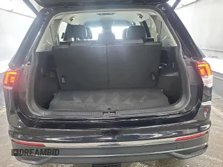 2024 Volkswagen Tiguan SE with VIN 3VV3B7AX8RM076346, listed as a IAAI auction lot 42734323 with 29,573 mi miles and . Bid and sale history available at DreamBid. Image 48.