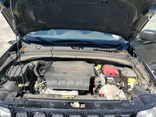 2021 Jeep Renegade Jeepster z VIN ZACNJCAB6MPM34019, wystawiony jako Copart lot #47381335 z przebiegiem 56 987 mil mil oraz Szkoda całkowita • Salvage title. Historia ofert i sprzedaży dostępna na DreamBid. Obrazek 14.