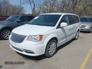 2016 Chrysler Town & Country Touring with VIN 2C4RC1BGXGR269055, listed as a IAAI auction lot 41861795 with 207,118 mi miles. Bid and sale history available at carsss.com. Image 2.