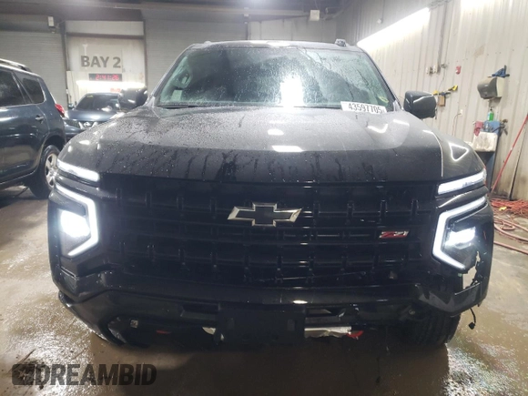 2025 Chevrolet Tahoe Z71 with VIN 1GNS6PRD8SR137179, listed as a Copart auction lot 43597705 with 1,020 mi miles and Salvage title. Bid and sale history available at DreamBid. Image 5.