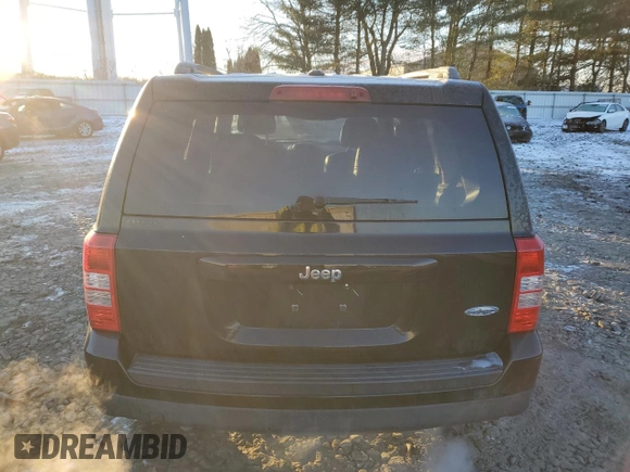 2015 Jeep Patriot High Altitude с VIN 1C4NJPFA0FD358390, выставлен на аукционе Copart как лот 42508385 с пробегом 163 198 миль миль и Чистый • Clean title. История ставок и продаж доступна на DreamBid. Изображение 6.