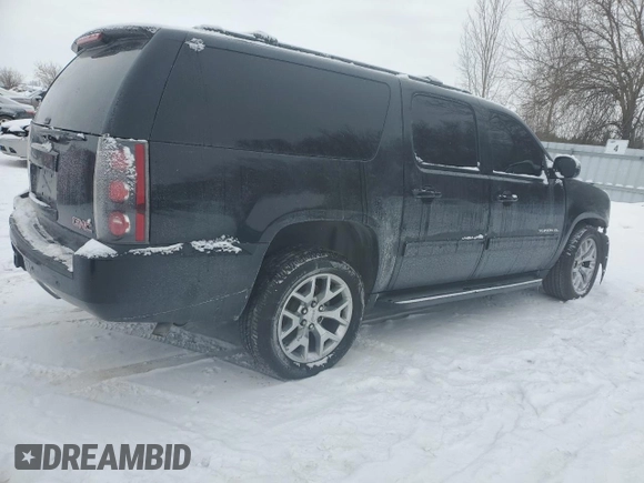 2014 GMC Yukon XL SLT with VIN 1GKS1KE06ER241482, listed as a Copart auction lot 41356595 with 194,329 mi miles and Clean Title. Bid and sale history available at carsss.com. Image 3.