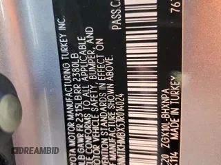 2018 Toyota C-HR XLE z VIN NMTKHMBX5JR014024, wystawiony jako Copart lot #56367465 z przebiegiem 79 882 mil mil oraz Szkoda całkowita • Salvage title. Historia ofert i sprzedaży dostępna na DreamBid. Obrazek 12.