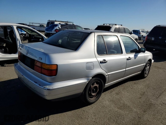 1998 Volkswagen Jetta z VIN 3VWRB81HXWM136725, wystawiony jako Copart lot #71419064 z przebiegiem 160 685 mil mil oraz Szkoda całkowita • Salvage title. Historia ofert i sprzedaży dostępna na DreamBid. Obrazek 3.
