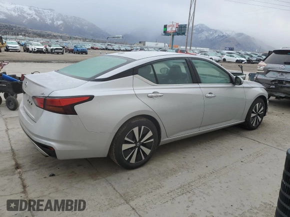 2019 Nissan Altima SL with VIN 1N4BL4EV7KC258714, listed as a Copart auction lot 51266935 with 44,184 mi miles and Salvage Title. Bid and sale history available at DreamBid. Image 3.