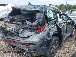 2022 Hyundai Santa Fe SE z VIN 5NMS14AJ9NH429794, wystawiony jako IAAI lot #42370994 z przebiegiem 36 649 mil mil oraz . Historia ofert i sprzedaży dostępna na DreamBid. Obrazek 4.