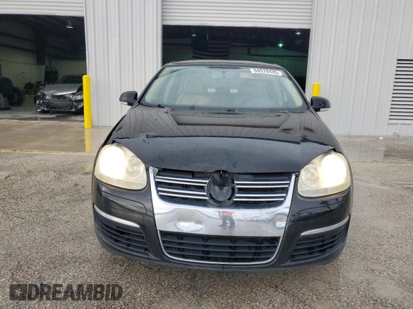 2009 Volkswagen Jetta SE with VIN 3VWRM71K29M024098, listed as a Copart auction lot 64579435 with 161,936 mi miles and Non repairable. Bid and sale history available at DreamBid. Image 5.
