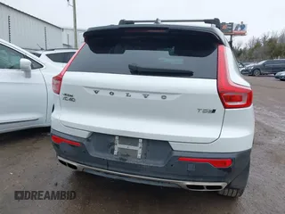 2019 Volvo XC40 R-Design with VIN YV4162UM6K2123298, listed as a IAAI auction lot 41509799 with 57,010 mi miles and . Bid and sale history available at DreamBid. Image 16.