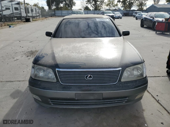 1999 Lexus LS 400 Luxury Sdn with VIN JT8BH28F7X0141873, listed as a Copart auction lot 77898024 with 235,914 mi miles and Salvage Title. Bid and sale history available at carsss.com. Image 5.