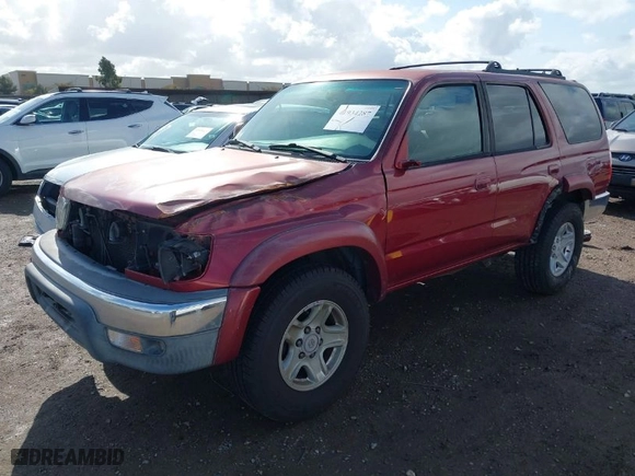 2002 Toyota 4Runner SR5 with VIN JT3GN86R320251882, listed as a IAAI auction lot 41934287 with 189,989 mi miles. Bid and sale history available at carsss.com. Image 2.
