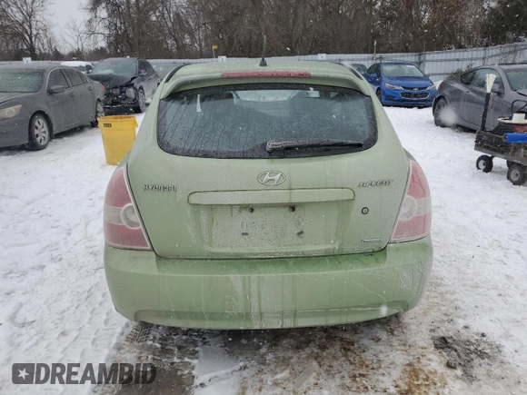 2009 Hyundai Accent Man L with VIN KMHCN35CX9U125639, listed as a Copart auction lot 42422965 with 325,113 mi miles and Clean Title. Bid and sale history available at carsss.com. Image 6.