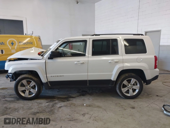 2015 Jeep Patriot High Altitude with VIN 1C4NJRFB6FD333031, listed as a IAAI auction lot 41820997 with 134,847 mi miles and . Bid and sale history available at carsss.com. Image 15.