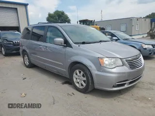 2013 Chrysler Town & Country Touring with VIN 2C4RC1BG9DR547648, listed as a Copart auction lot 65231974 with 137,521 mi miles and Salvage Title. Bid and sale history available at carsss.com. Image 4.