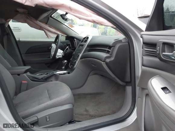 2014 Chevrolet Malibu LS with VIN 1G11B5SL5EF270244, listed as a IAAI auction lot 41932292 with 161,442 mi miles. Bid and sale history available at carsss.com. Image 5.