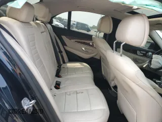 2017 Mercedes-Benz E 300 Luxury with VIN WDDZF4KB9HA108172, listed as a Copart auction lot 60645625 with 117,175 mi miles and Clean title. Bid and sale history available at DreamBid. Image 10.