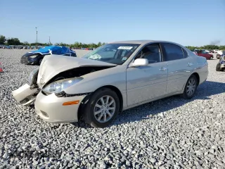 2003 Lexus ES 300 with VIN JTHBF30G330092424, listed as a Copart auction lot 53820085 with 138,271 mi miles and Salvage Title. Bid and sale history available at carsss.com. Image 1.