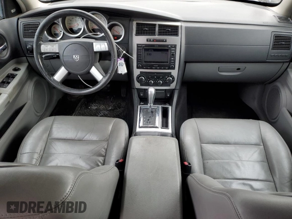 2006 Dodge Magnum R/T z VIN 2D4GV57276H122690, wystawiony jako Copart lot #44357495 z przebiegiem 129 569 mil mil oraz Szkoda całkowita • Salvage title. Historia ofert i sprzedaży dostępna na DreamBid. Obrazek 8.