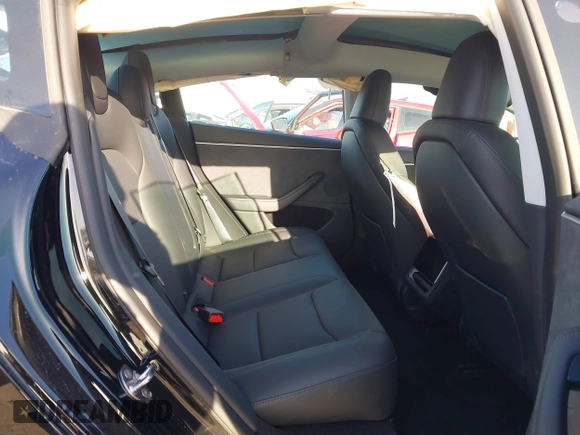 2025 Tesla Model 3 Long Range with VIN 5YJ3E1EB3SF926394, listed as a IAAI auction lot 42249844 with 1,090 mi miles and . Bid and sale history available at DreamBid. Image 8.
