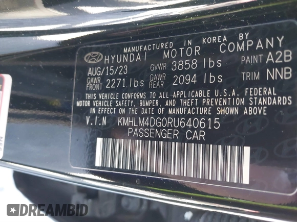 2024 Hyundai Elantra SEL with VIN KMHLM4DG0RU640615, listed as a IAAI auction lot 41822713 with 32,610 mi miles. Bid and sale history available at carsss.com. Image 9.