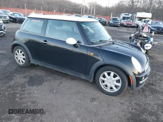 2004 MINI Hardtop z VIN WMWRC33414TC51418, wystawiony jako IAAI lot #41097993 z przebiegiem 146 581 mil mil oraz . Historia ofert i sprzedaży dostępna na DreamBid. Obrazek 1.