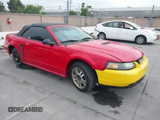 1999 Ford Mustang GT Deluxe with VIN 1FAFP45X7XF196051, listed as a IAAI auction lot 42165129 with 1 mi miles. Bid and sale history available at carsss.com. Image 1.