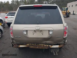 2006 Honda Pilot EX-L with RES with VIN 2HKYF18656H526846, listed as a IAAI auction lot 41737028 with 398,622 mi miles. Bid and sale history available at carsss.com. Image 6.