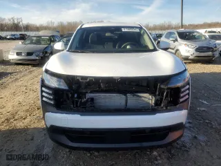 2025 Nissan Kicks SV with VIN 3N8AP6CB3SL312825, listed as a Copart auction lot 81908834 with 1,128 mi miles and Salvage Title. Bid and sale history available at carsss.com. Image 5.