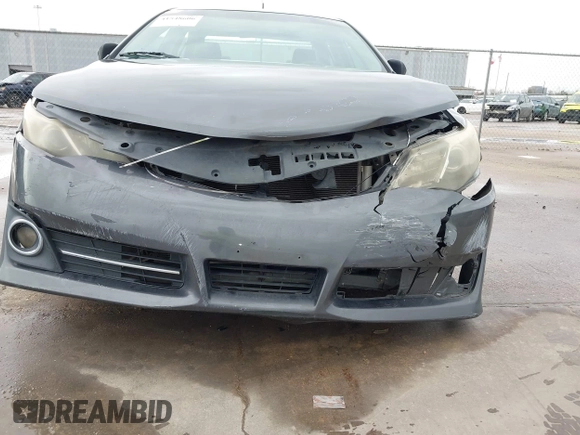 2014 Toyota Camry L with VIN 4T1BF1FK5EU304863, listed as a IAAI auction lot 41548606 with 145,201 mi miles. Bid and sale history available at carsss.com. Image 12.