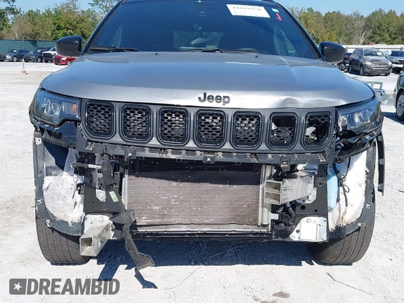 2023 Jeep Compass Latitude with VIN 3C4NJDBN8PT507373, listed as a IAAI auction lot 41669270 with 32,045 mi miles and . Bid and sale history available at DreamBid. Image 6.