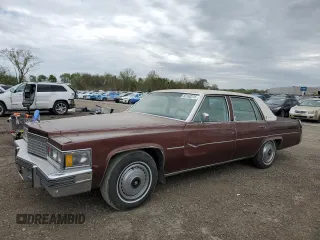1979 Cadillac DeVille z VIN 6D69S99144161, wystawiony jako Copart lot #55160215 z przebiegiem 95 053 mil mil oraz Czysty tytuł • Clean title. Historia ofert i sprzedaży dostępna na DreamBid. Obrazek 1.