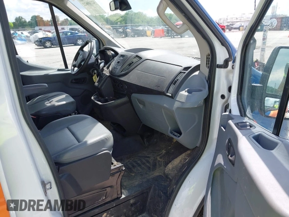 2017 Ford Transit с VIN 1FTYR2CM8HKA65438, выставлен на аукционе IAAI как лот 42249622 с пробегом 77 527 миль миль и . История ставок и продаж доступна на DreamBid. Изображение 5.